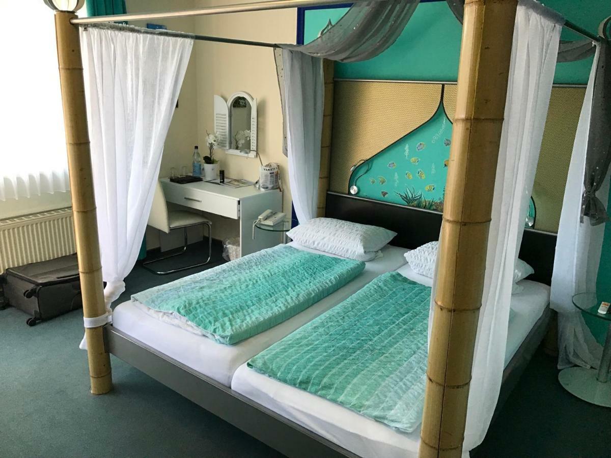 Themen Hotel Terrassen Cafe Bad Münder am Deister Eksteriør bilde